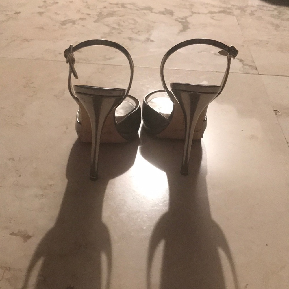 Shoes - Picture 3 of 4